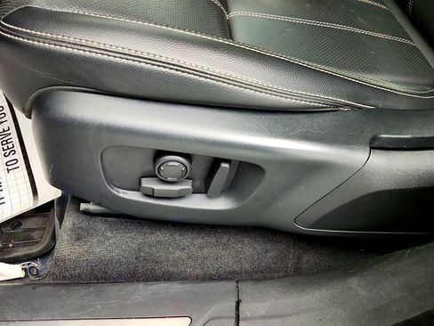 Used 2021 Land Rover Range Rover Velar S image 12