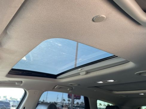 Used 2021 Buick Enclave Avenir w/ Avenir Technology Package image 12