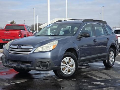 Used 2013 Subaru Outback 2.5i image 2