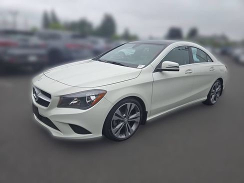 Used 2015 Mercedes-Benz CLA 250 4MATIC image 3