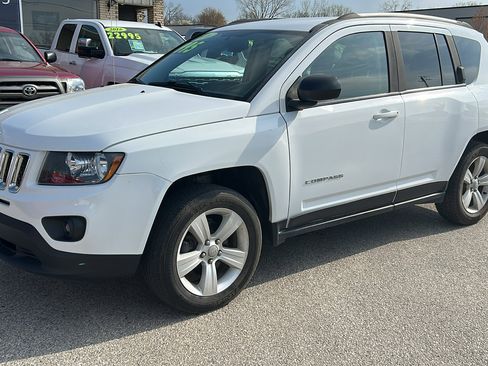 Used 2016 Jeep Compass Sport w/ Power Value Group image 2
