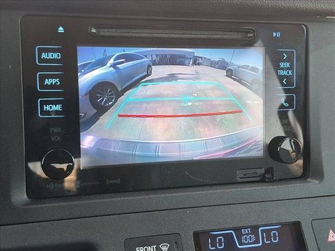 Used 2017 Toyota Sienna XLE w/ XLE Navigation Package FWD image 14
