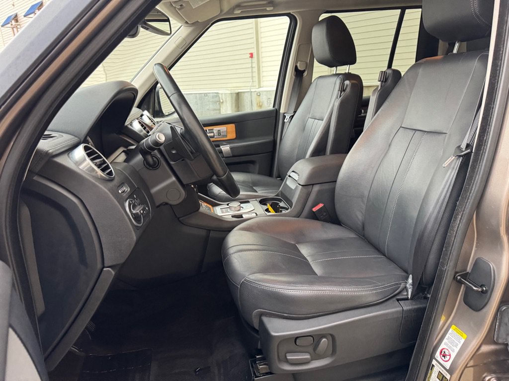 Used 2015 Land Rover LR4 HSE AWD/4WD image 16