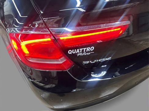 Used 2017 Buick LaCrosse Preferred image 21