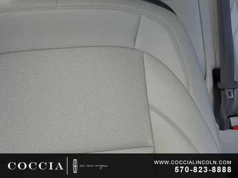 New 2026 Lincoln Nautilus Premier image 16