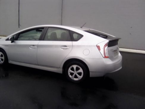Used 2014 Toyota Prius One image 7