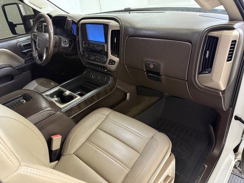 Used 2016 GMC Sierra 2500 Denali w/ Duramax Plus Package AWD/4WD image 89