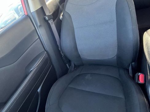 Used 2018 Kia Soul + FWD image 23