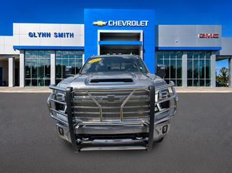 Used 2024 Chevrolet Silverado 2500 High Country w/ High Country Premium Package AWD/4WD video 2