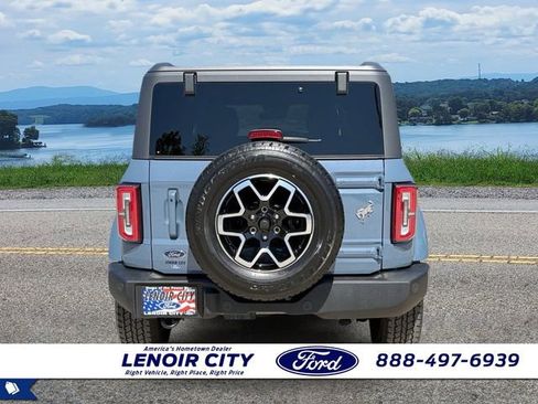 Used 2024 Ford Bronco Outer Banks AWD/4WD image 4