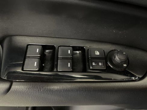 Used 2019 MAZDA CX-5 Touring image 13