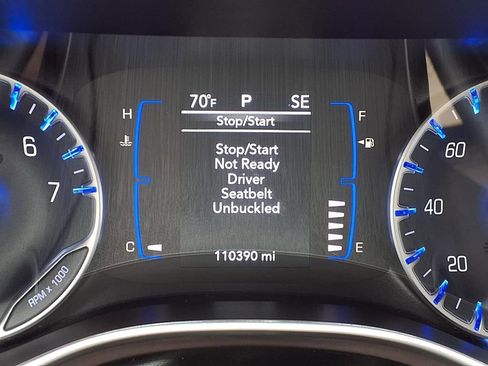 Used 2023 Chrysler Voyager LX image 17