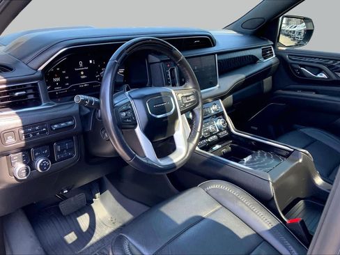 Used 2023 GMC Yukon Denali w/ Denali Reserve Package AWD/4WD image 16