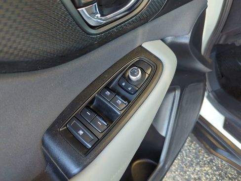 Used 2024 Subaru Outback Premium image 14