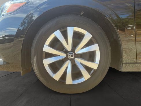 Used 2024 Honda Civic LX image 14