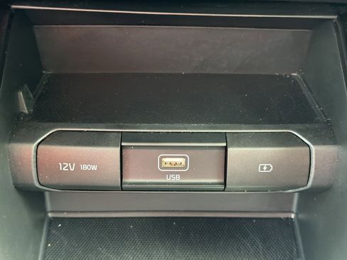 Used 2020 Kia Telluride LX FWD image 8