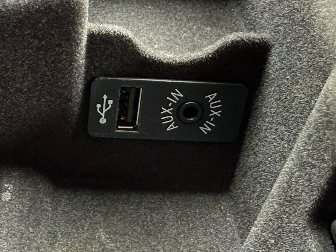 Used 2017 BMW i8 AWD/4WD image 34