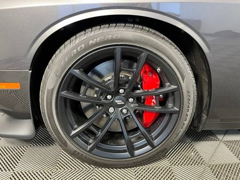 Used 2022 Dodge Challenger R/T Scat Pack w/ Dynamics Package RWD image 10