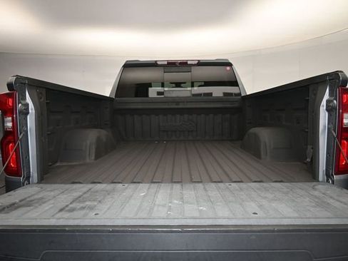 Used 2019 Chevrolet Silverado 1500 High Country w/ Technology Package image 42