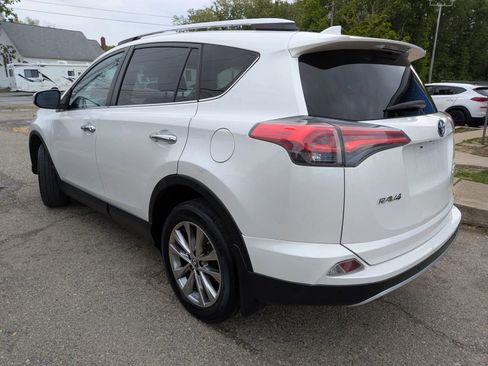 Used 2016 Toyota RAV4 Limited AWD/4WD image 4
