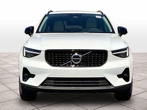 New 2026 Volvo XC40 B5 Ultra w/ Climate Package image 5