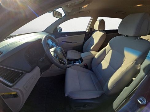 Used 2017 Hyundai Tucson SE image 9