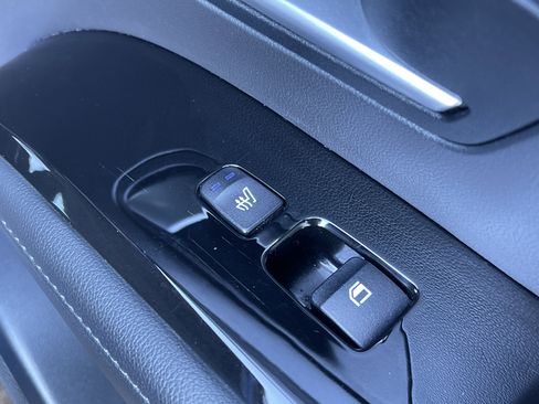 Used 2024 Hyundai Tucson Limited image 41