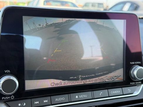 Used 2024 Nissan Altima 2.5 SR FWD image 30
