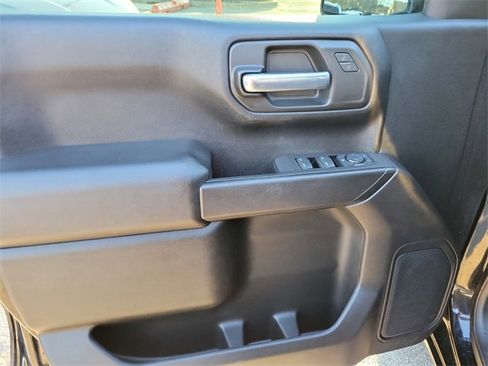 Used 2021 Chevrolet Silverado 1500 Custom image 18