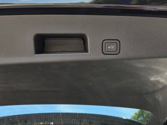 New 2026 GMC Acadia Elevation w/ Black Edition FWD image 9