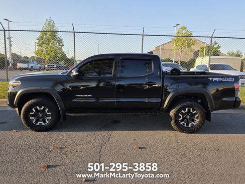 Used 2023 Toyota Tacoma TRD Off-Road w/ Technology Package AWD/4WD image 7