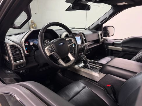 Used 2017 Ford F150 Lariat w/ Equipment Group 502A Luxury AWD/4WD image 16