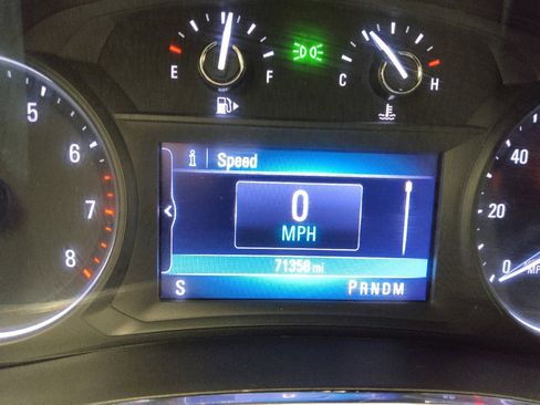 Used 2020 Buick Encore Preferred FWD image 23