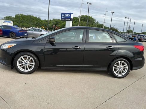 Used 2015 Ford Focus SE FWD image 7