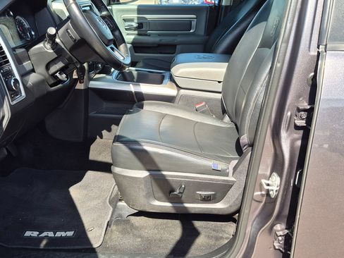 Used 2017 RAM 1500 Big Horn RWD image 11