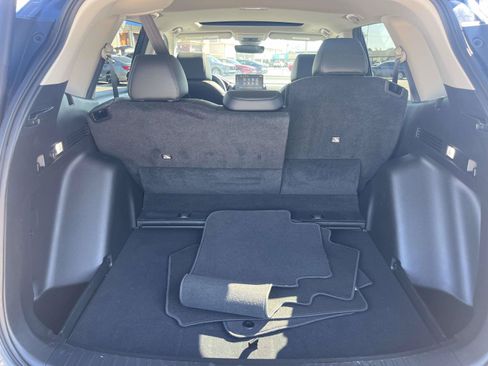 Used 2024 Honda CR-V EX-L image 8