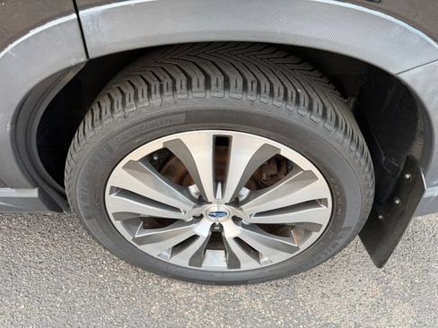 Used 2019 Subaru Ascent Touring AWD/4WD image 17