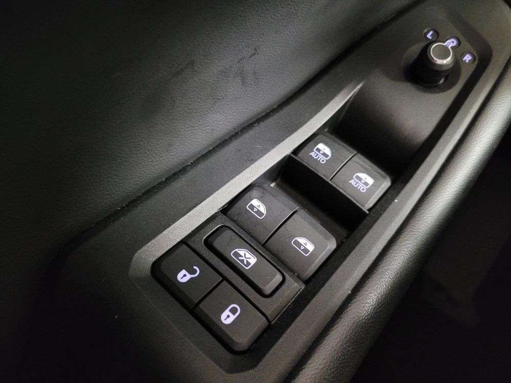 Used 2023 Jeep Grand Cherokee L Limited AWD/4WD image 27