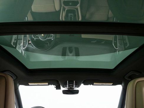Certified 2023 Porsche Cayenne image 19