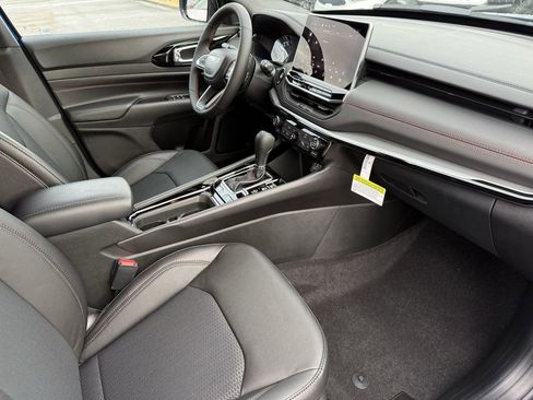 New 2026 Jeep Compass Trailhawk AWD/4WD image 36