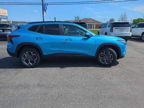 New 2026 Chevrolet Trax LT FWD image 23