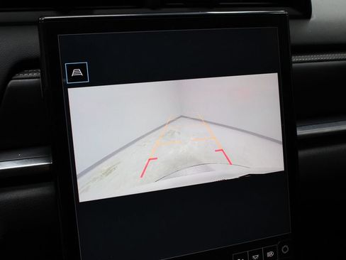 Used 2025 GMC Terrain Elevation AWD/4WD image 2