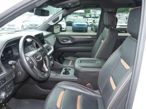 Used 2023 GMC Yukon AT4 w/ LPO, Floor Liner Package AWD/4WD image 2