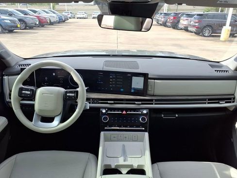 Used 2024 Hyundai Santa Fe Limited image 7