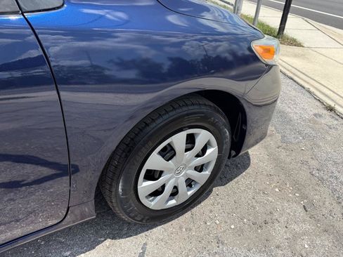Used 2013 Toyota Corolla L FWD image 3
