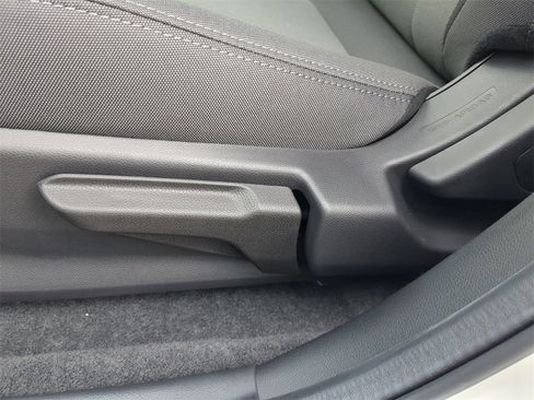 New 2026 Subaru Crosstrek 2.0i Premium image 18