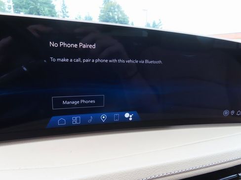 Used 2024 Cadillac XT4 Premium Luxury w/ Cold Weather Package image 27