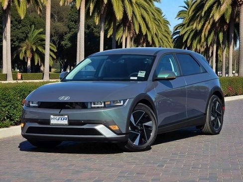 New 2026 Hyundai Ioniq 5 SEL image 2