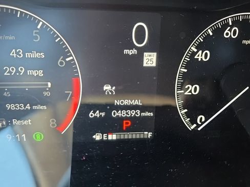 Used 2024 Honda CR-V LX image 16