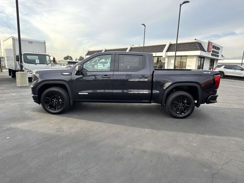 New 2026 GMC Sierra 1500 Elevation image 8